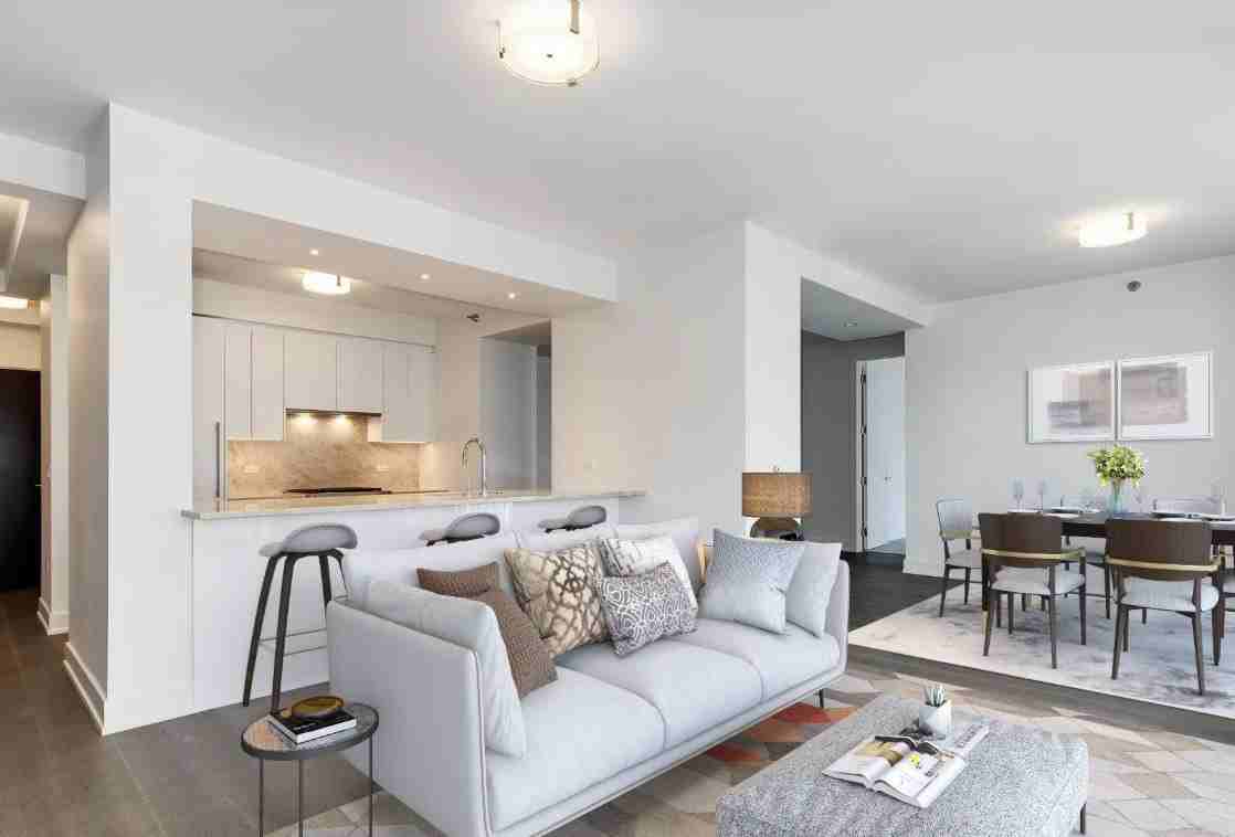 20 W Delaware Pl - Photo 6 of 12