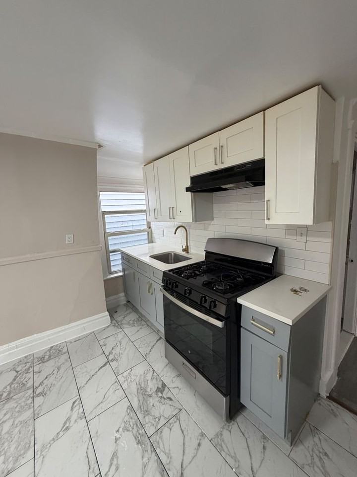 390 Myrtle Ave #3 - Photo 2 of 15