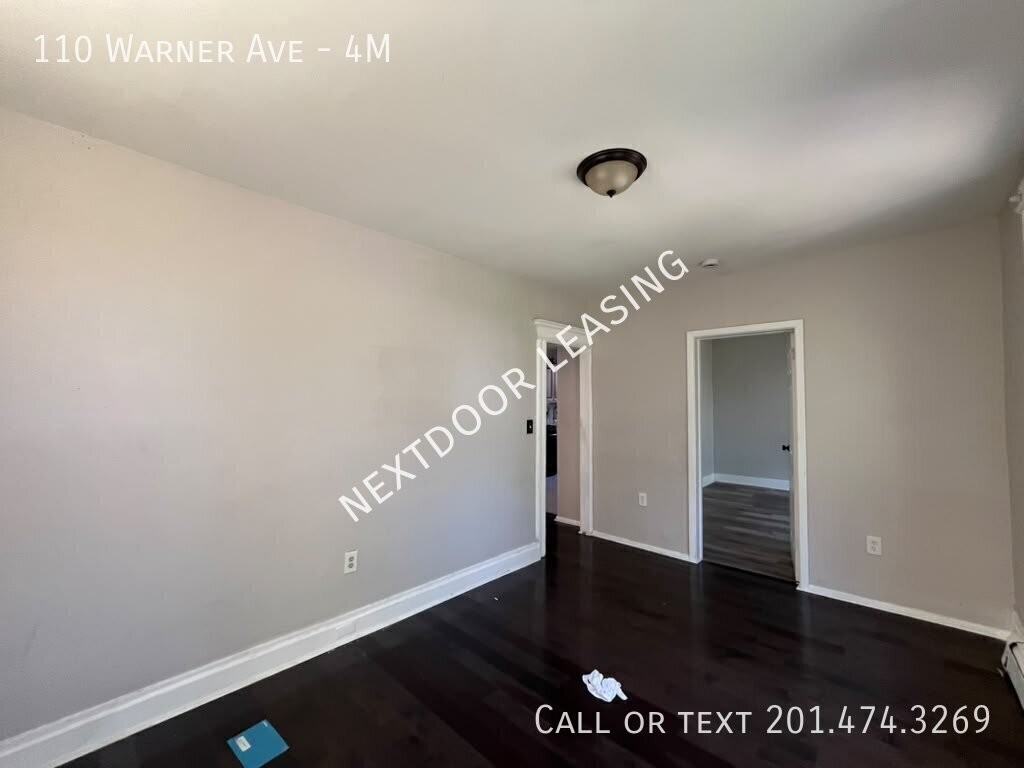 110 Warner Ave #4M - Photo 4 of 7