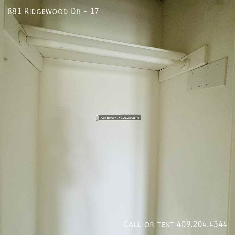 881 Ridgewood Dr #17 - Photo 6 of 13