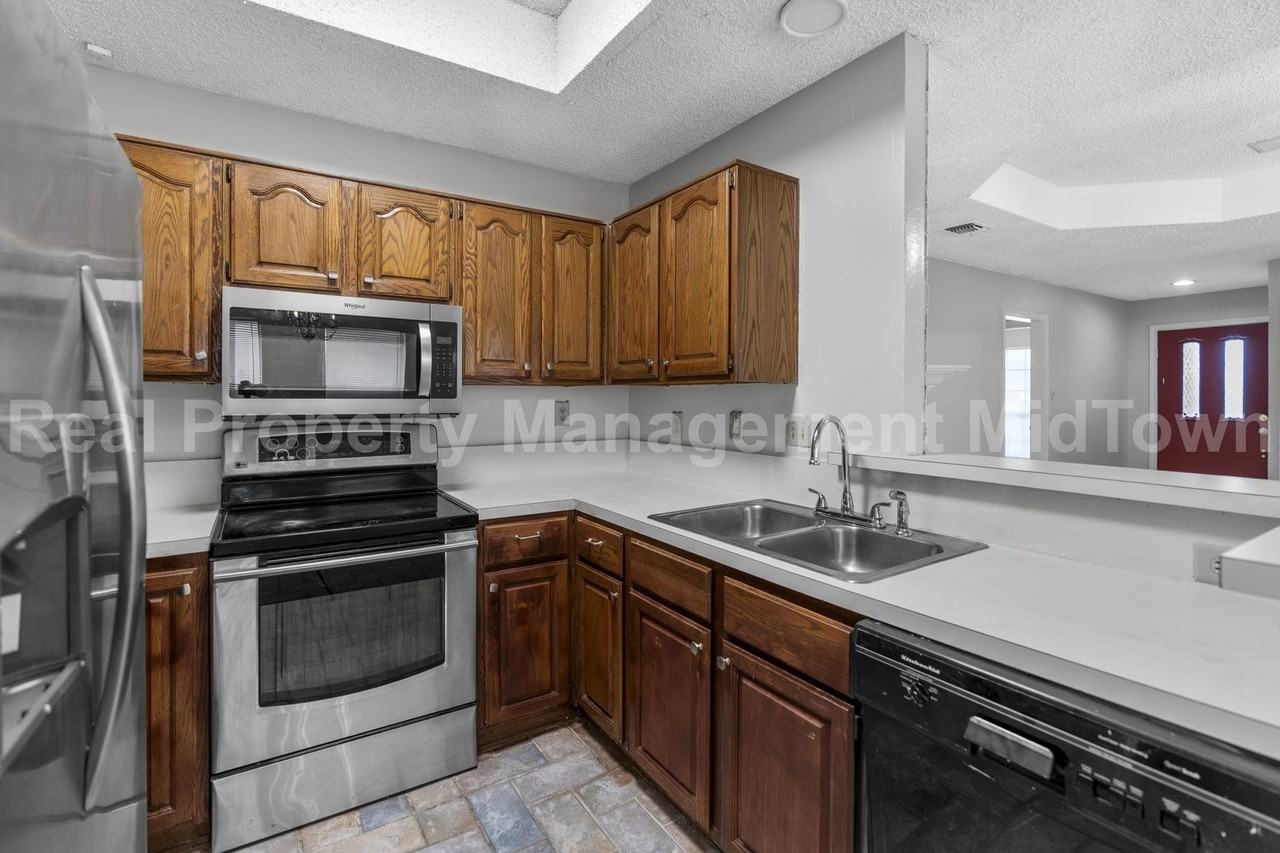 4633 Club Estate Pl - Photo 4 of 23