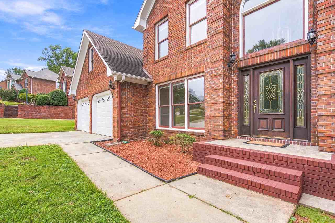 110 Heatherwood Dr - Photo 4 of 50