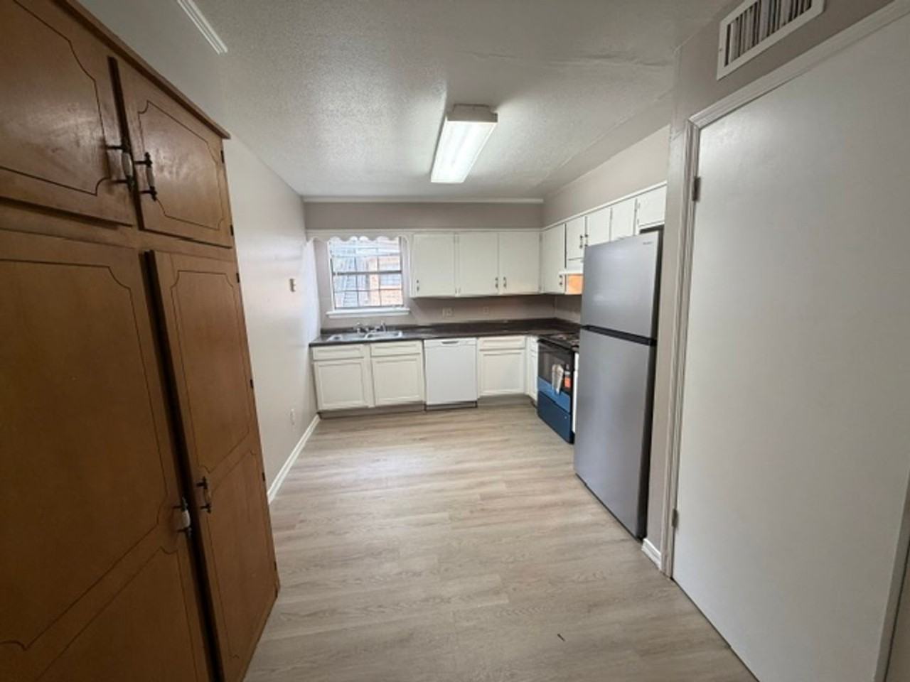 6824 Jefferson Paige Rd #1 - Photo 5 of 5