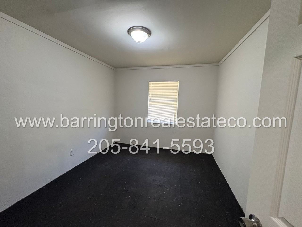 341 Iota Ave S #E - Photo 4 of 6