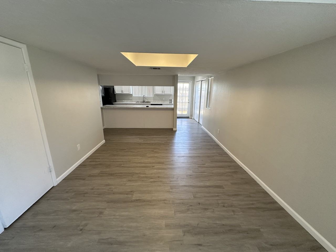 833 S Avenue A #12 - Photo 3 of 10