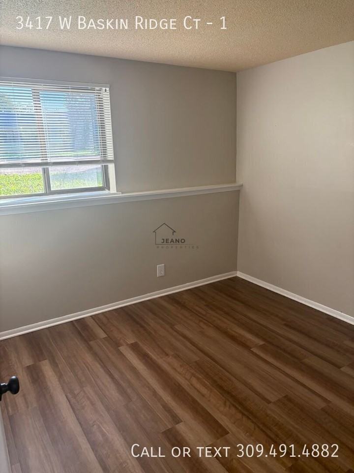 3417 W Baskin Ridge Ct #1 - Photo 6 of 10