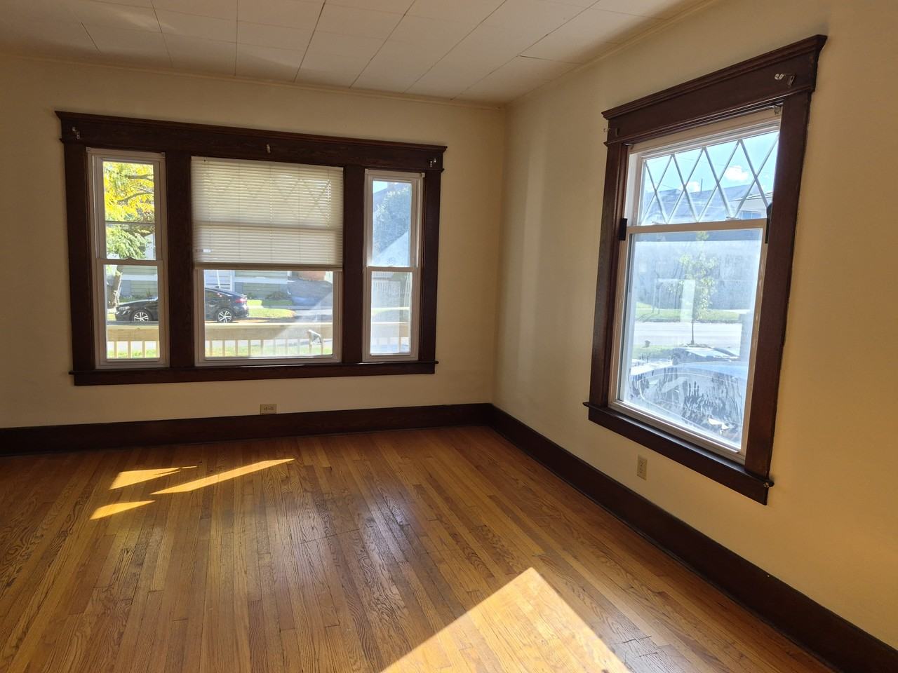 325 Wadsworth St #1 - Photo 6 of 20