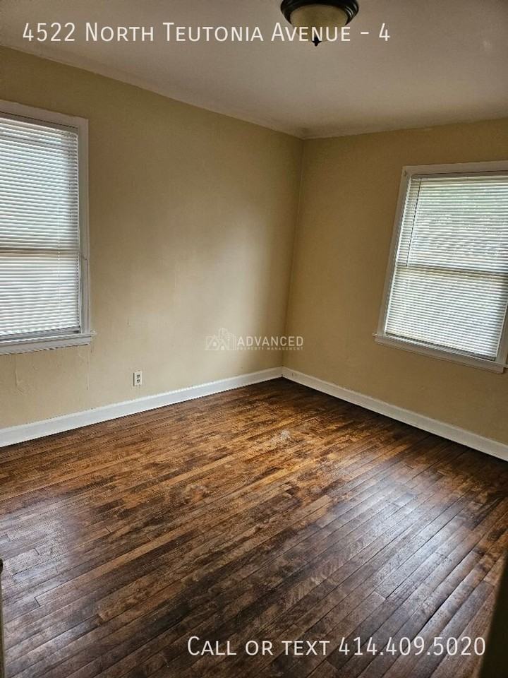 4522 N Teutonia Ave #4 - Photo 7 of 7
