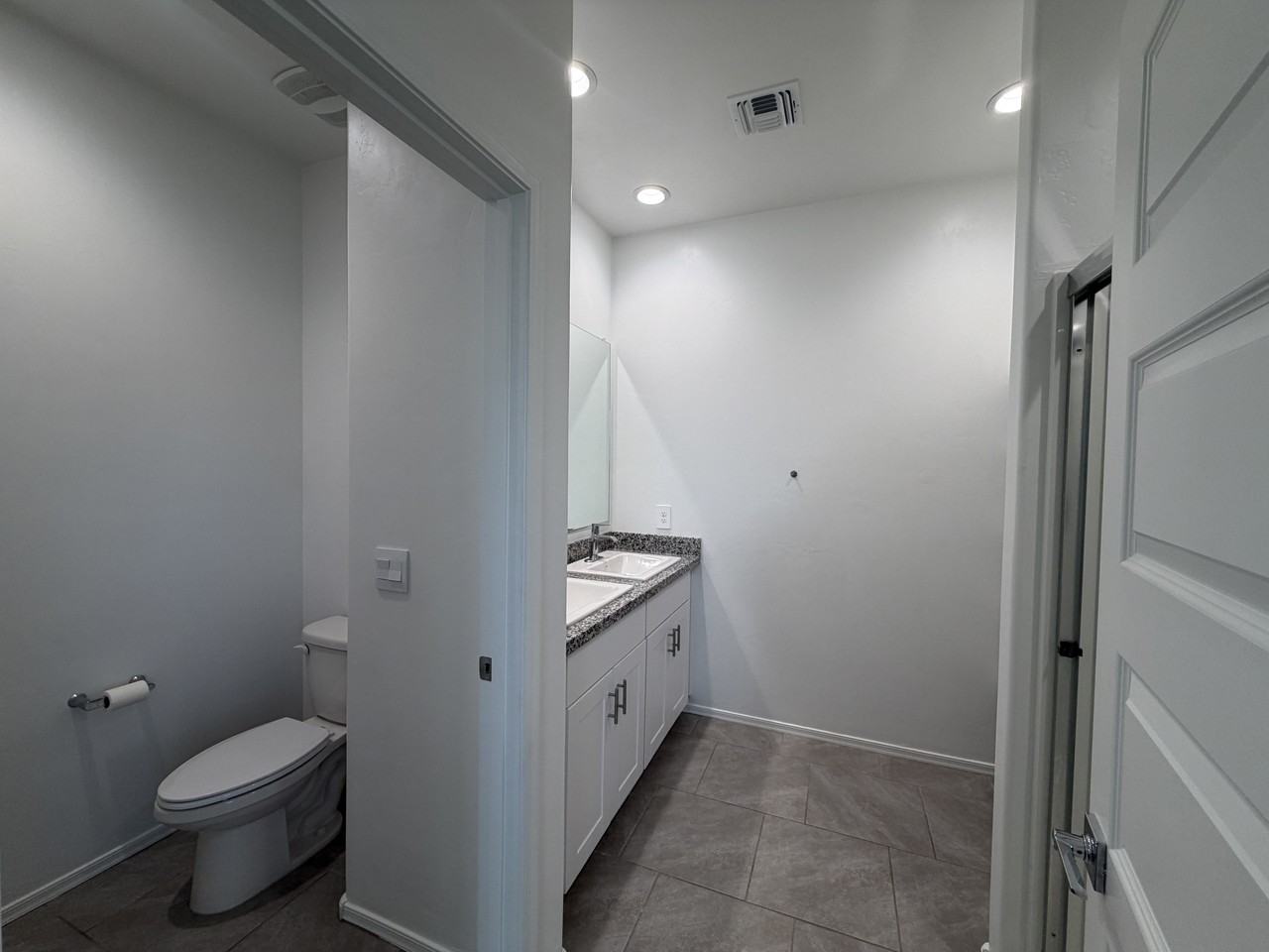 12103 E Rose Frances Dr #1 - Photo 5 of 40