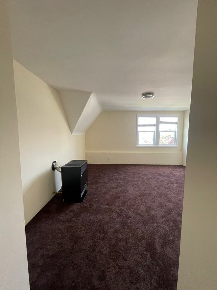 1746 10th Ave - Photo 6 of 14
