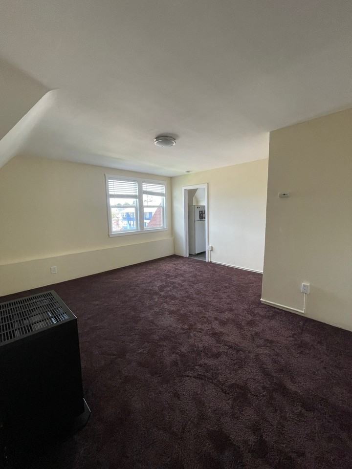 1746 10th Ave - Photo 7 of 14