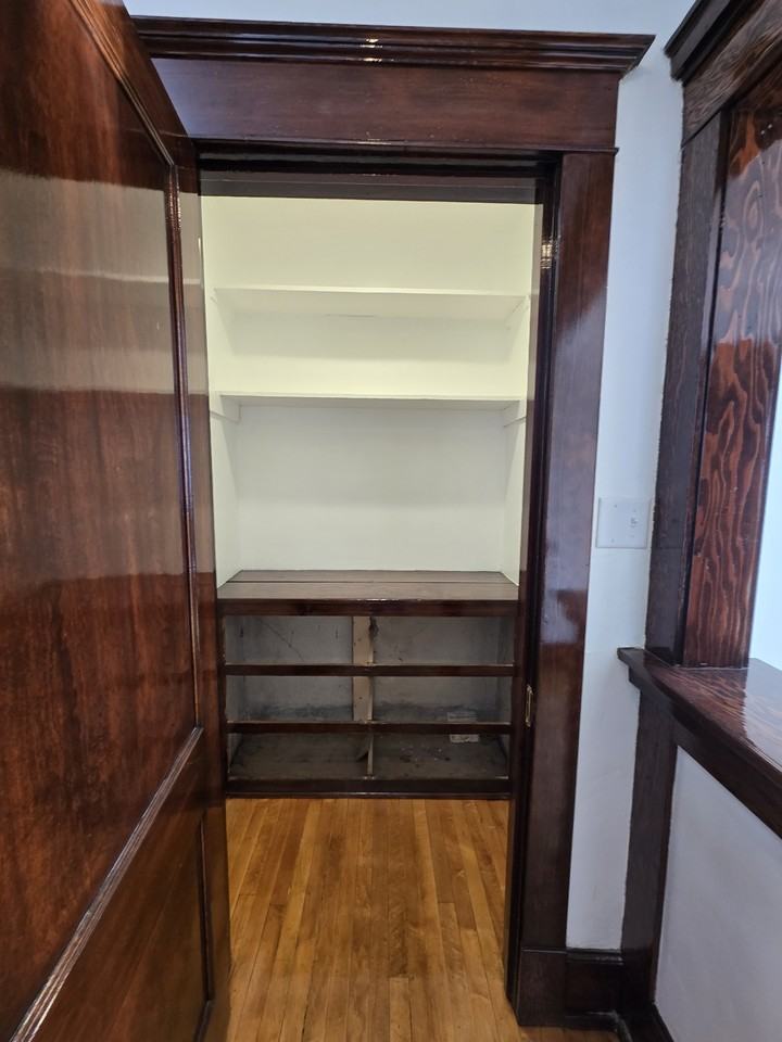 ID - 340 S Arthur Ave - LB - Photo 2 of 23
