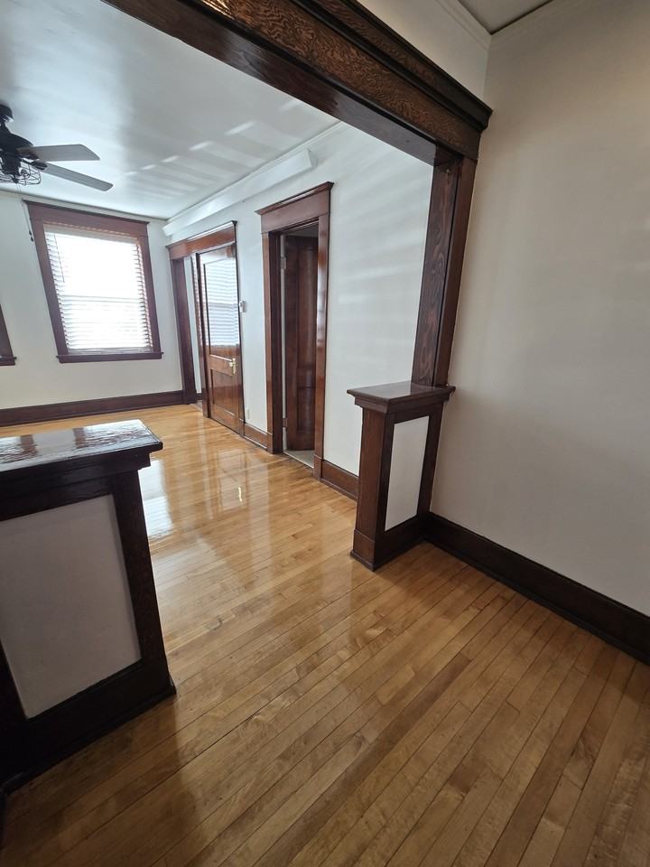 ID - 340 S Arthur Ave - LB - Photo 5 of 23