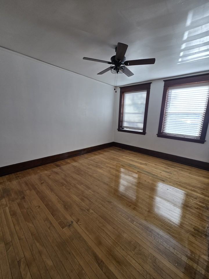 ID - 340 S Arthur Ave - LB - Photo 6 of 23