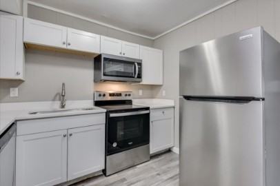 Windsor Heights Townhomes - Photo 5 of 16