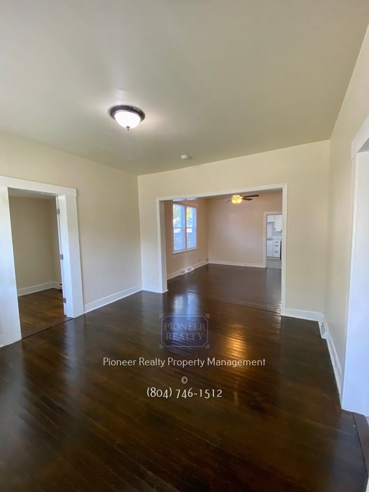 113 N Elm Ave #1 - Photo 4 of 44
