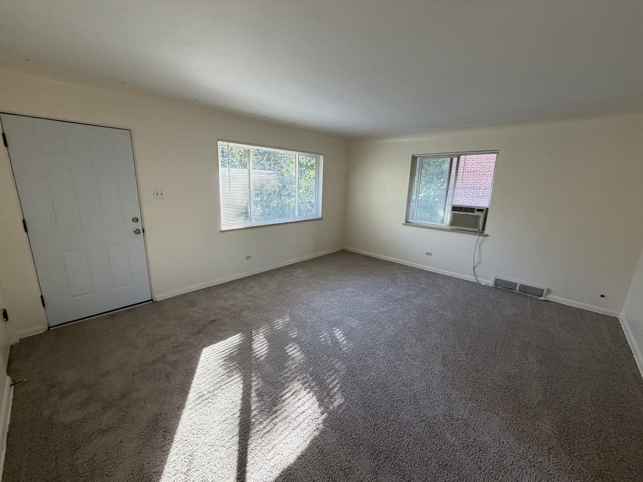 3545 S PENNSYLVANIA ST - Photo 5 of 16