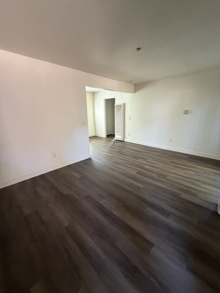 853 Sonoma Avenue - Photo 2 of 13