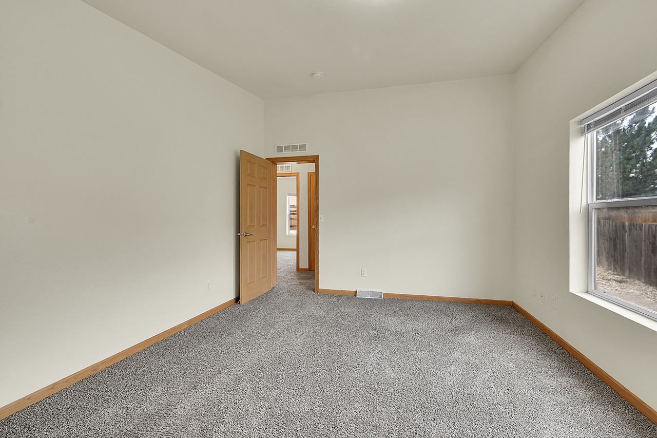 2493 Carriage Dr #1 - Photo 5 of 19