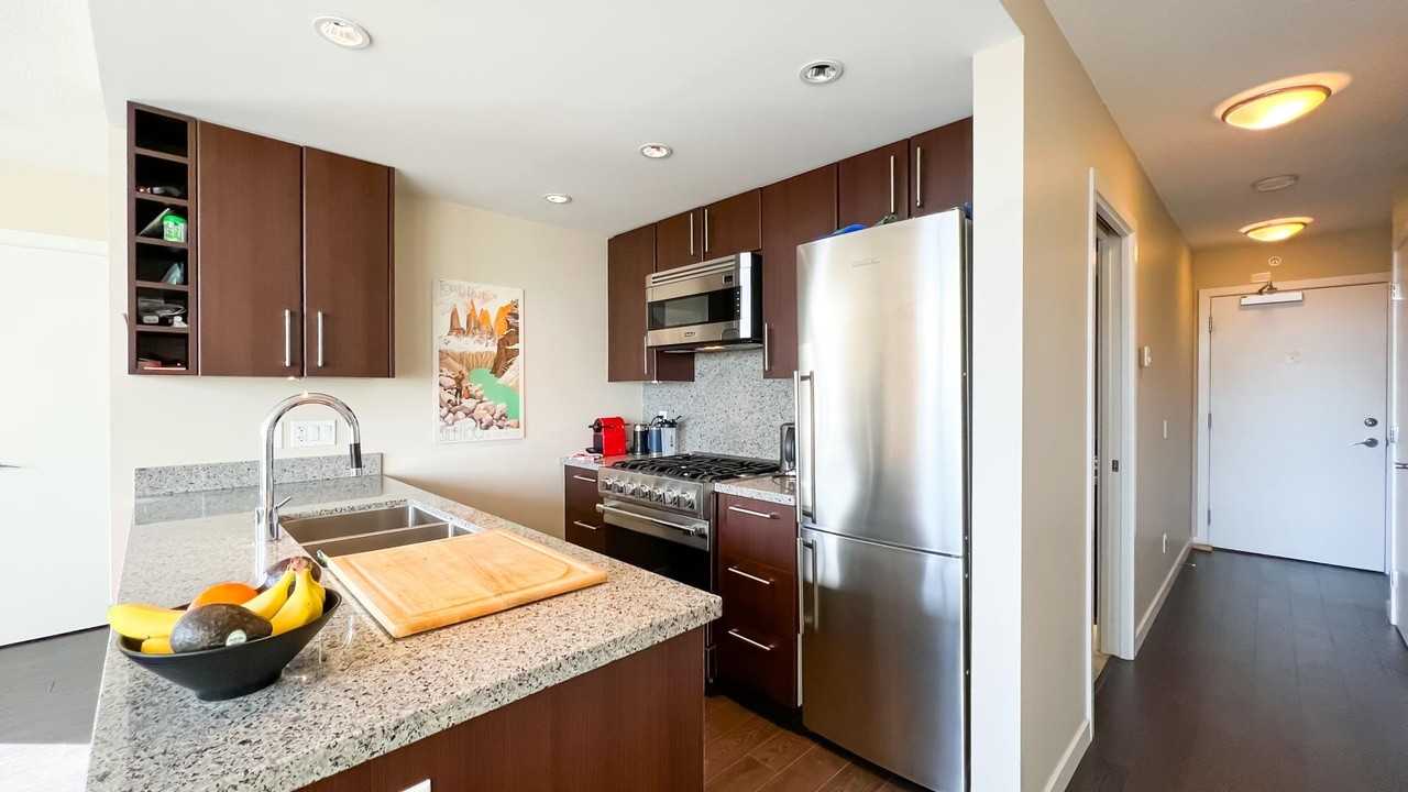 168 West 1st Avenue #1400 - Photo 3 of 27