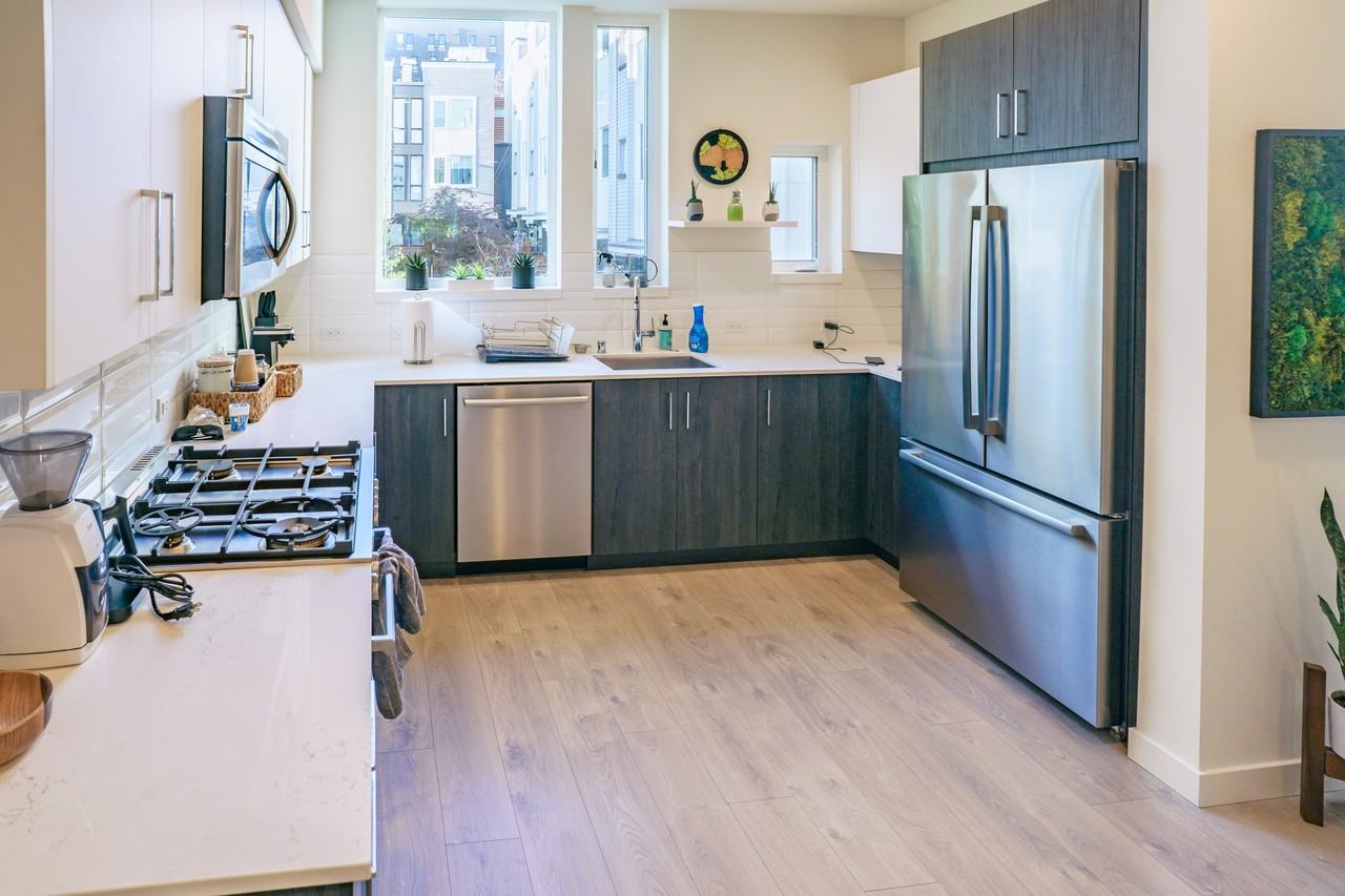 1338 E Spring St #1 - Photo 3 of 16