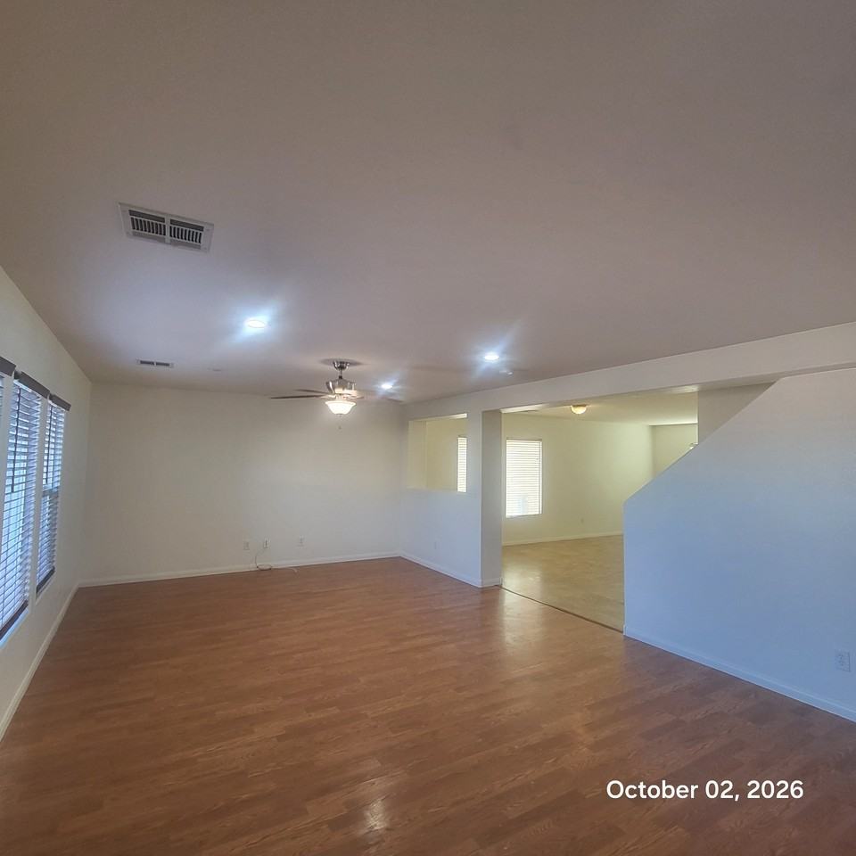 560 Playa Linda Pl #1 - Photo 5 of 17