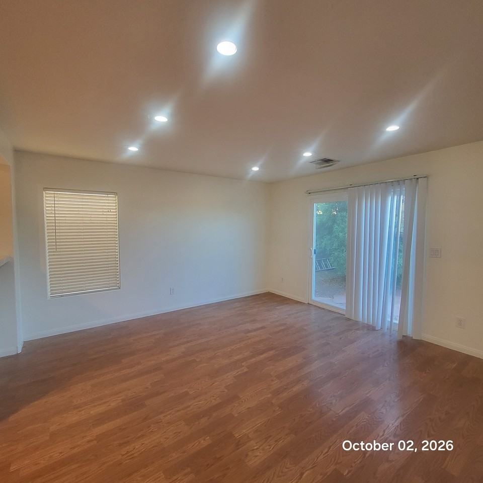 560 Playa Linda Pl #1 - Photo 6 of 17