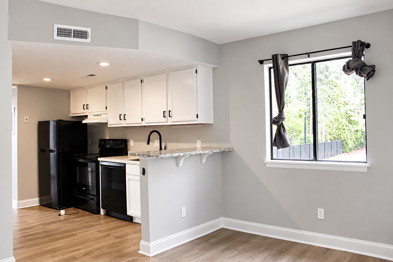 4752 Seahawk Court B9 - Photo 3 of 6