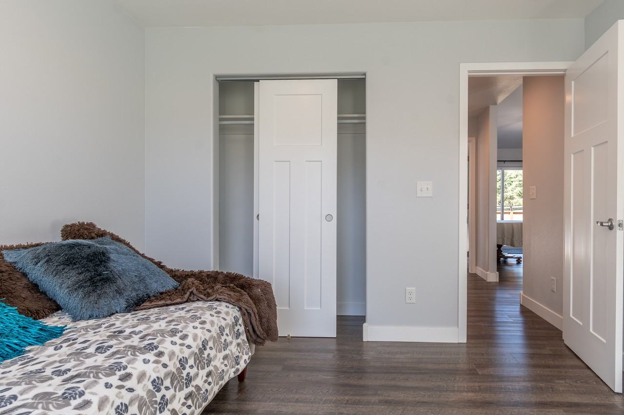 1274 Duke Ave #1 - Photo 4 of 9