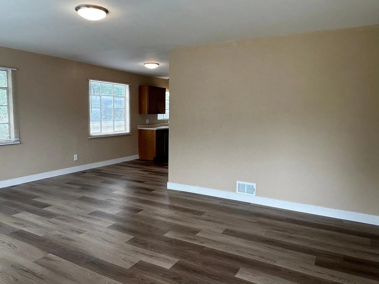 2246 Wellington St #1 - Photo 4 of 16