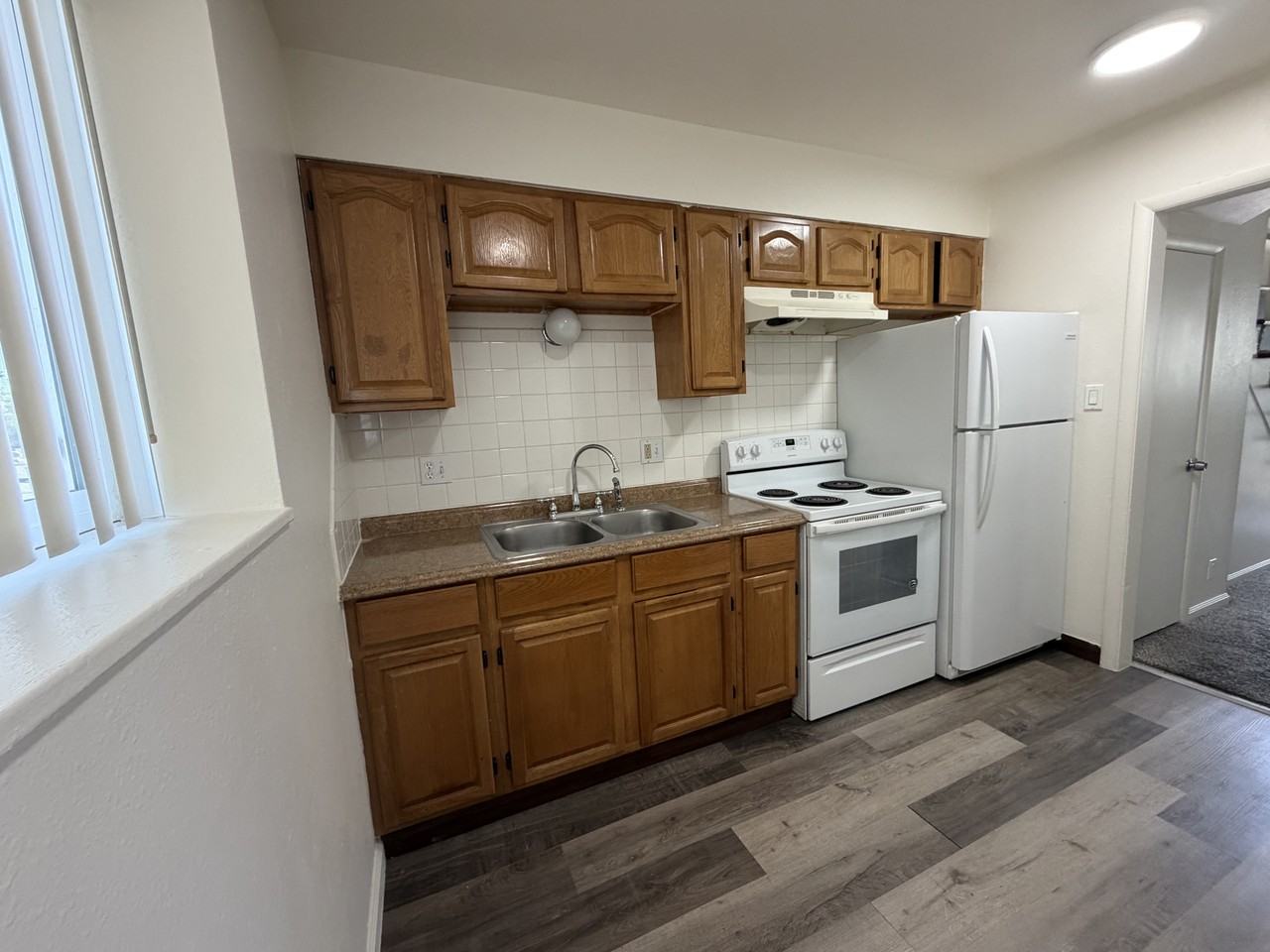 1032 Dayton St #1032-12 - Photo 3 of 12