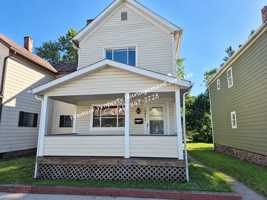 featured image of 1802 3rd Ave