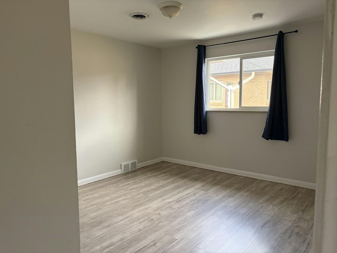 4702 West 36th Avenue - Photo 3 of 9