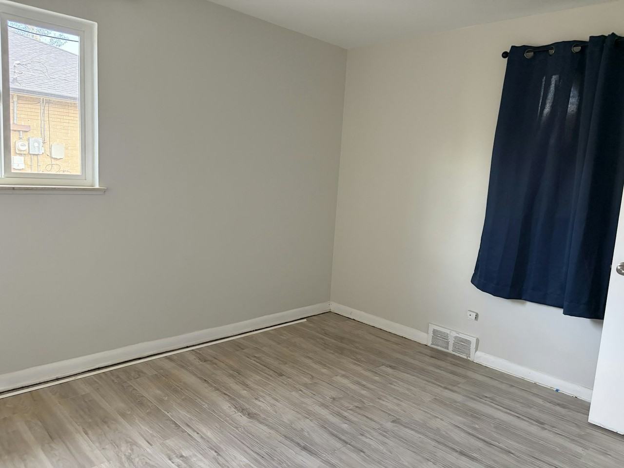 4702 West 36th Avenue - Photo 6 of 9