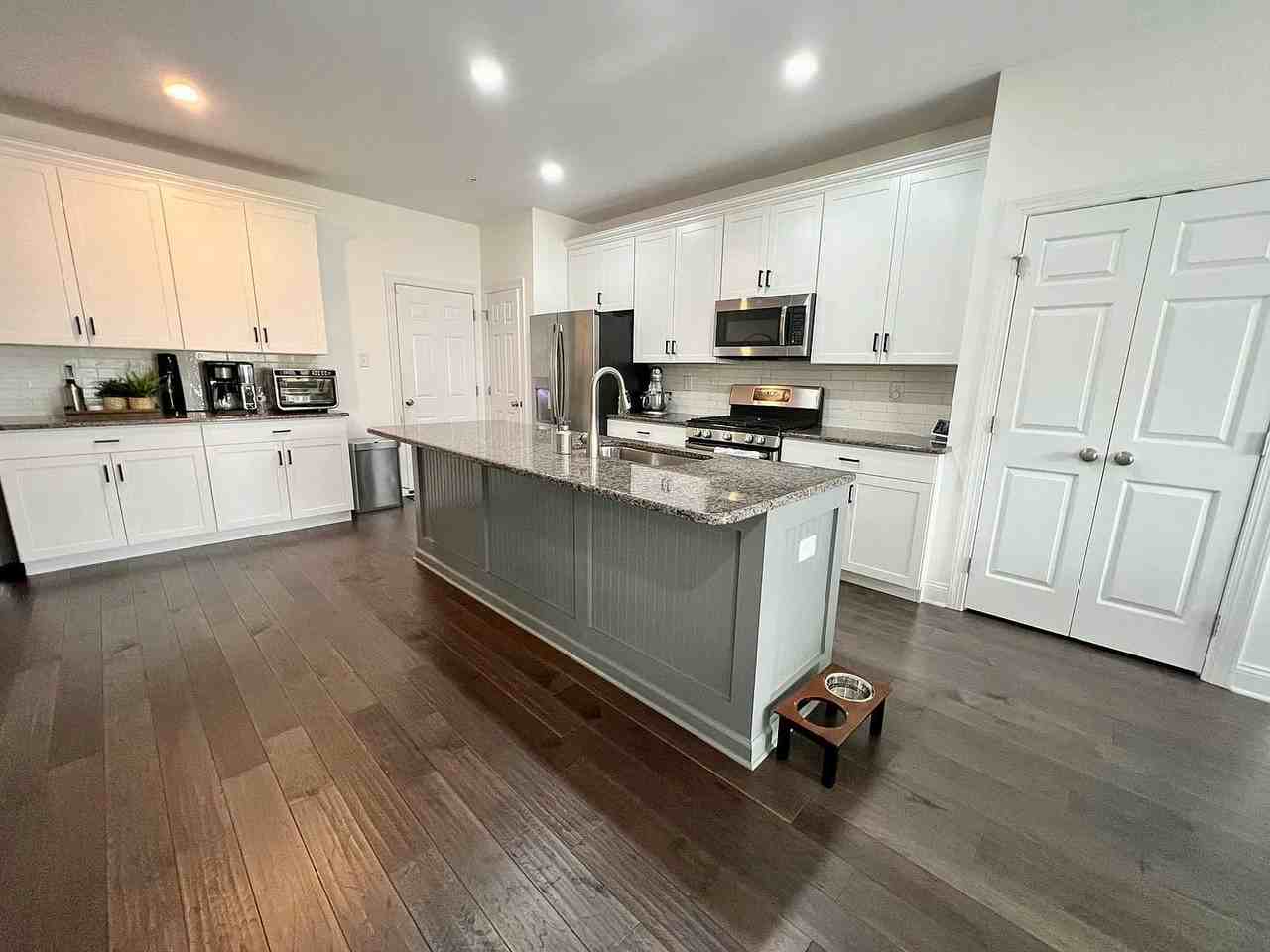 308 Ridgewood Dr, Unit 1 - Photo 3 of 22