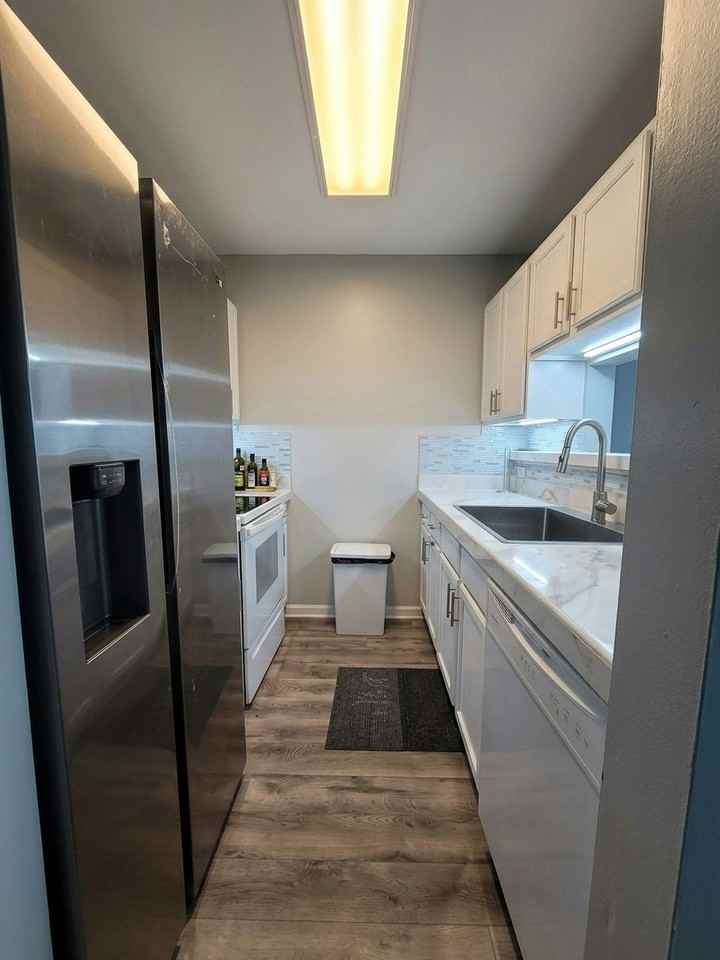 6953 Gallant Circle Southeast - Photo 5 of 14
