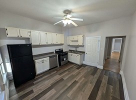 featured image of 61 W 72nd St