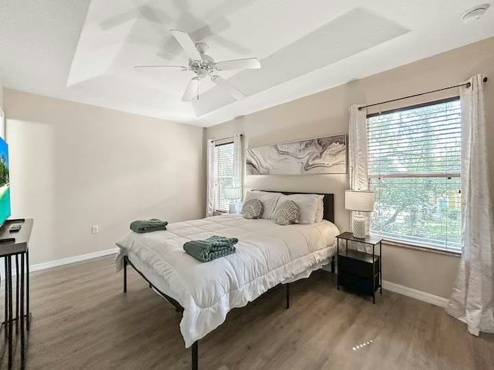 5404 Paradise Cay Circle - Photo 3 of 25