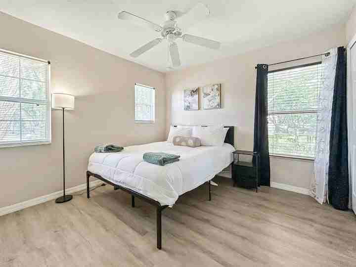 5404 Paradise Cay Circle - Photo 5 of 25