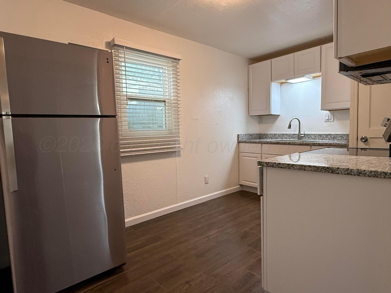 314 N Hedgecoke St Apt B - Photo 4 of 8