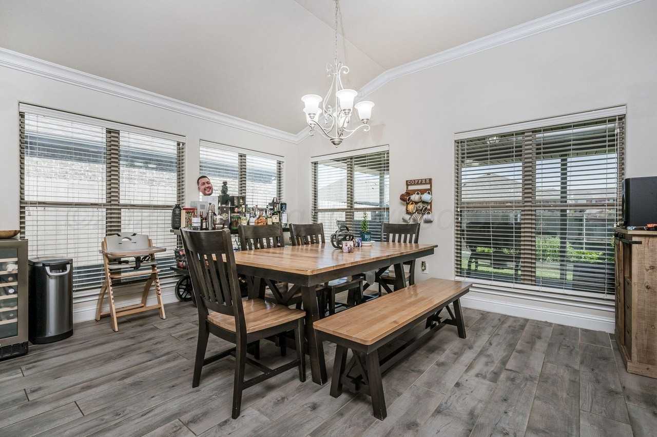 8906 Witmer Ct - Photo 7 of 29