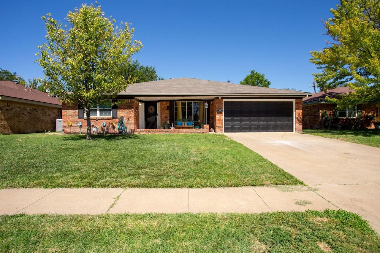 3702 Clearwell St - Photo 2 of 31