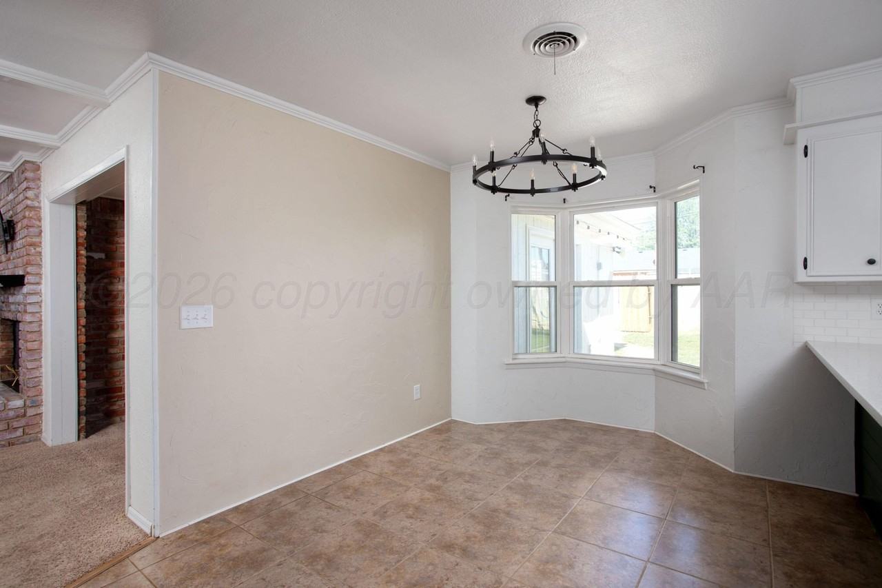 3702 Clearwell St - Photo 5 of 31
