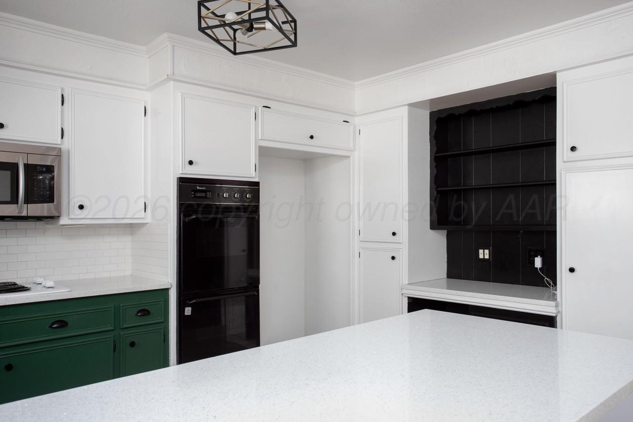 3702 Clearwell St - Photo 7 of 31
