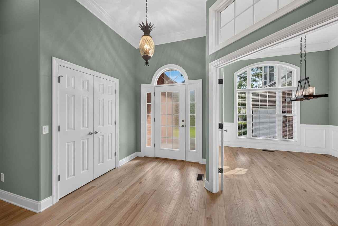 15 Ashbrook Ct - Photo 4 of 47