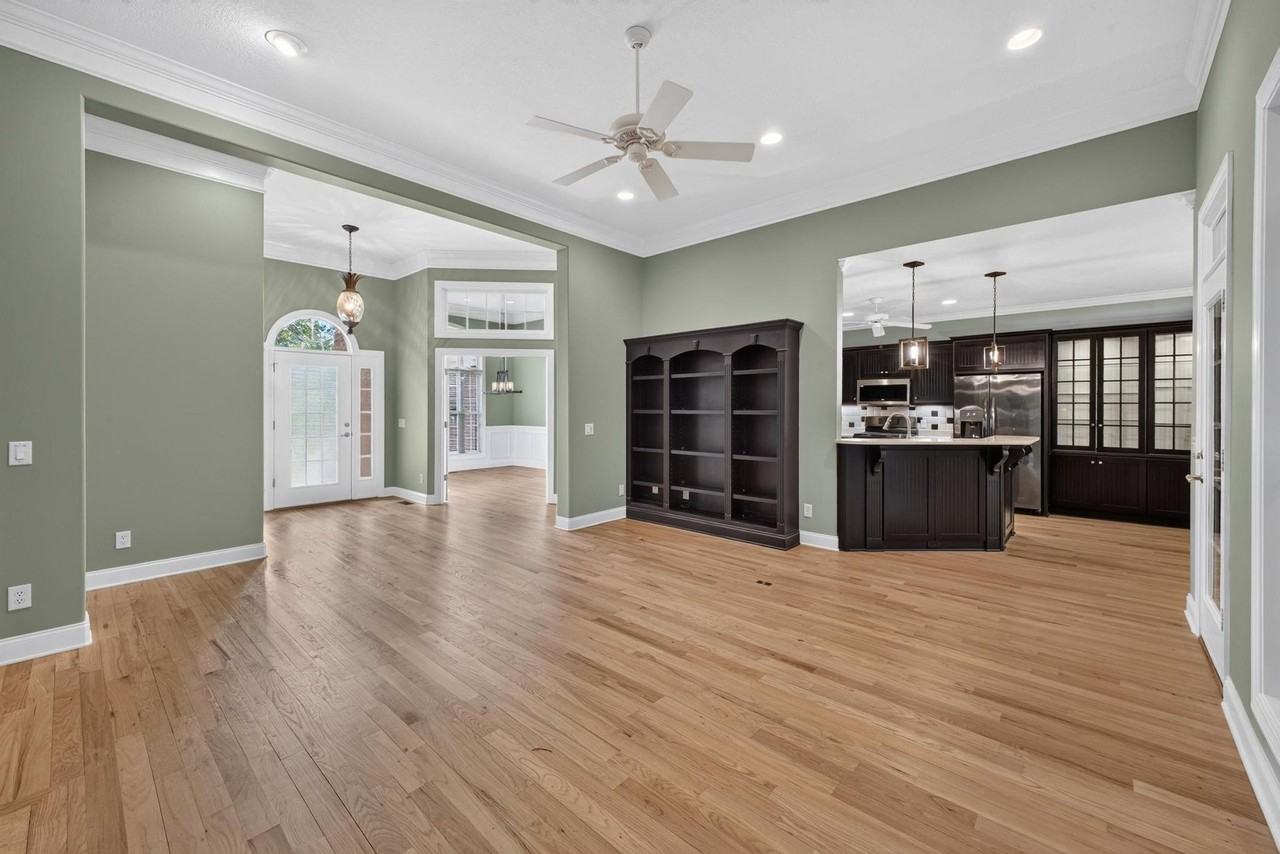 15 Ashbrook Ct - Photo 5 of 47