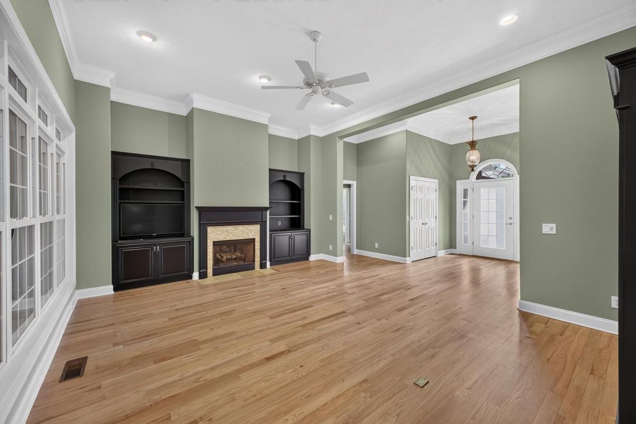 15 Ashbrook Ct - Photo 6 of 47