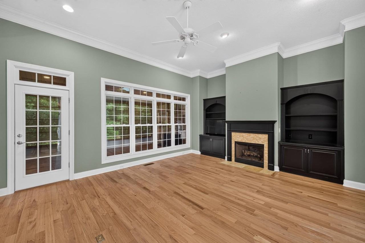 15 Ashbrook Ct - Photo 7 of 47