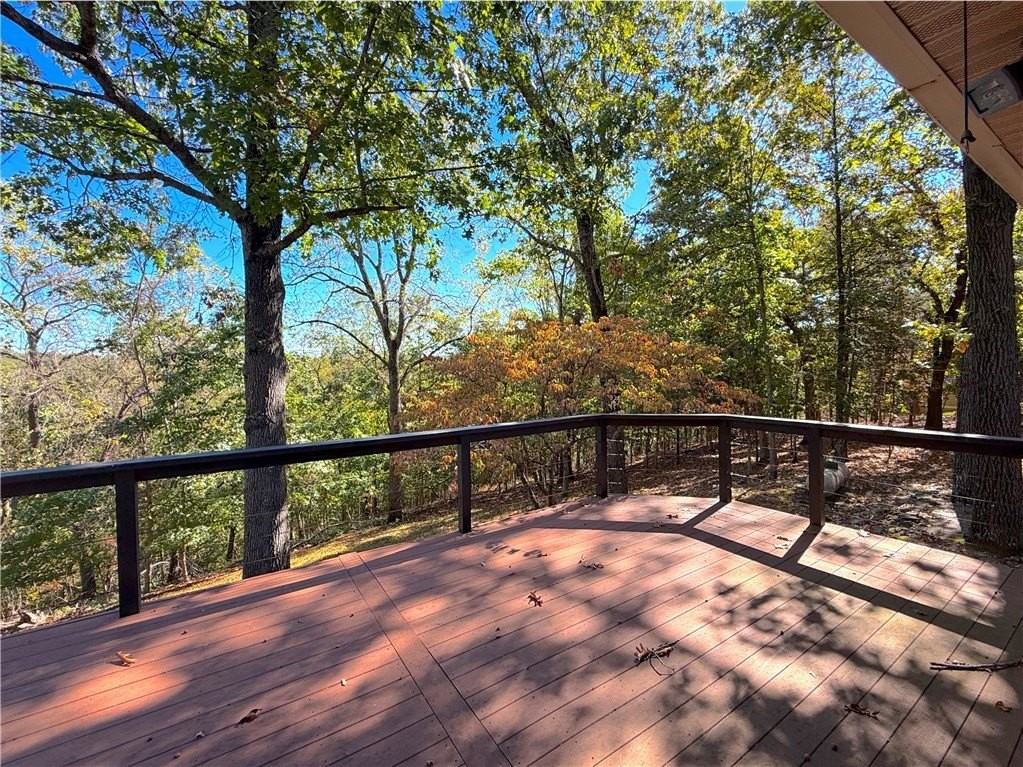 101 Beaverview Dr - Photo 2 of 23