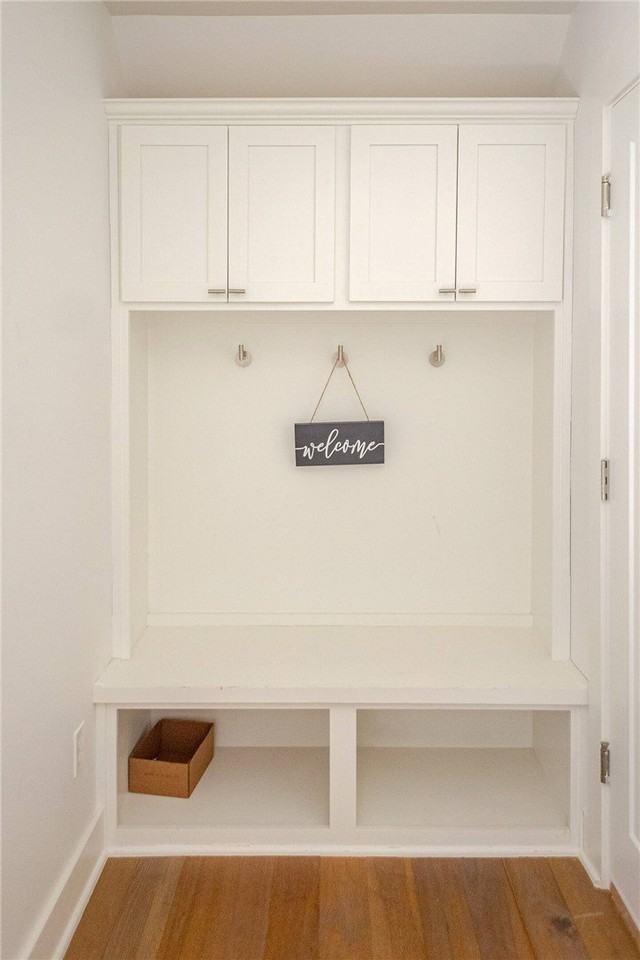 304 Se G St #B - Photo 6 of 23